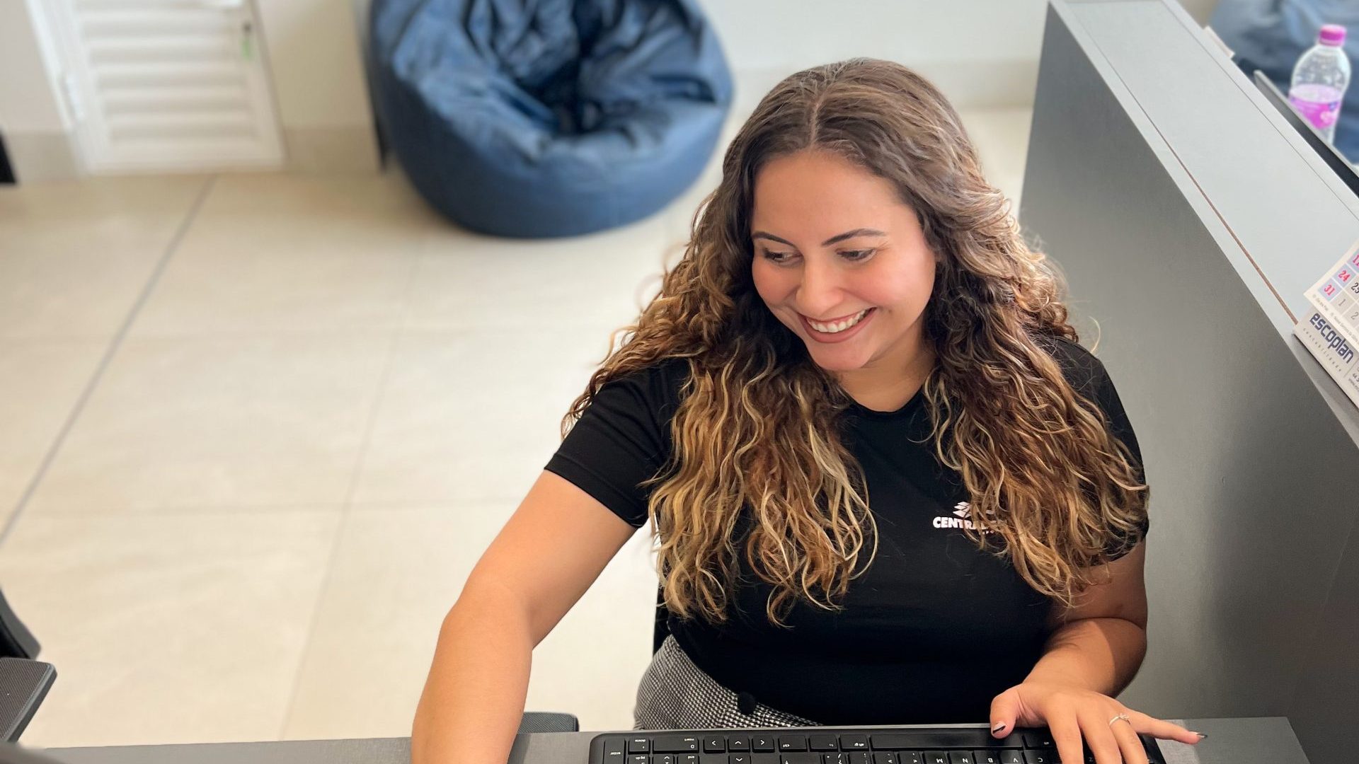 Bruna-analista-empresarial-1-2-scaled.jpg